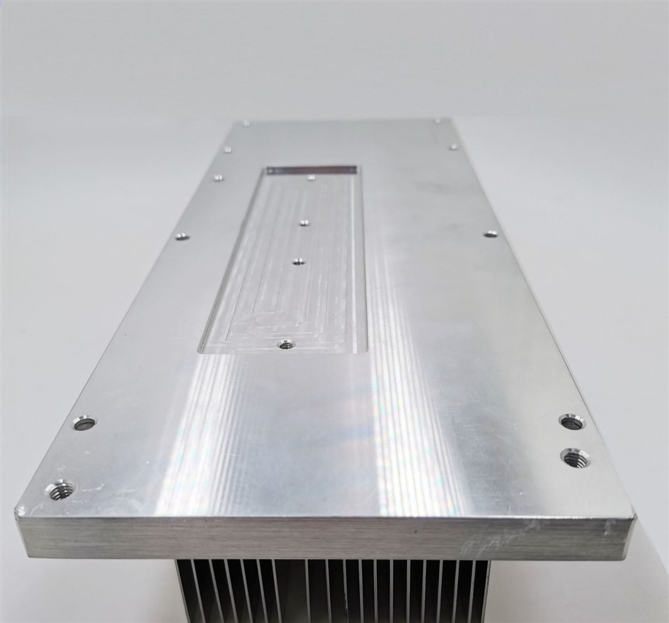Precision Inserted Fin Heat Sinks | Custom, Versatile & Cost-Effective Thermal Managemen high quality